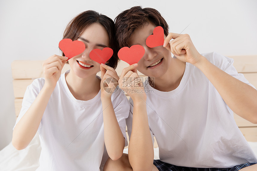 李成钢:中美将继续推动已暂停的美方对等关税24%部分以及中方反制措施如期展期